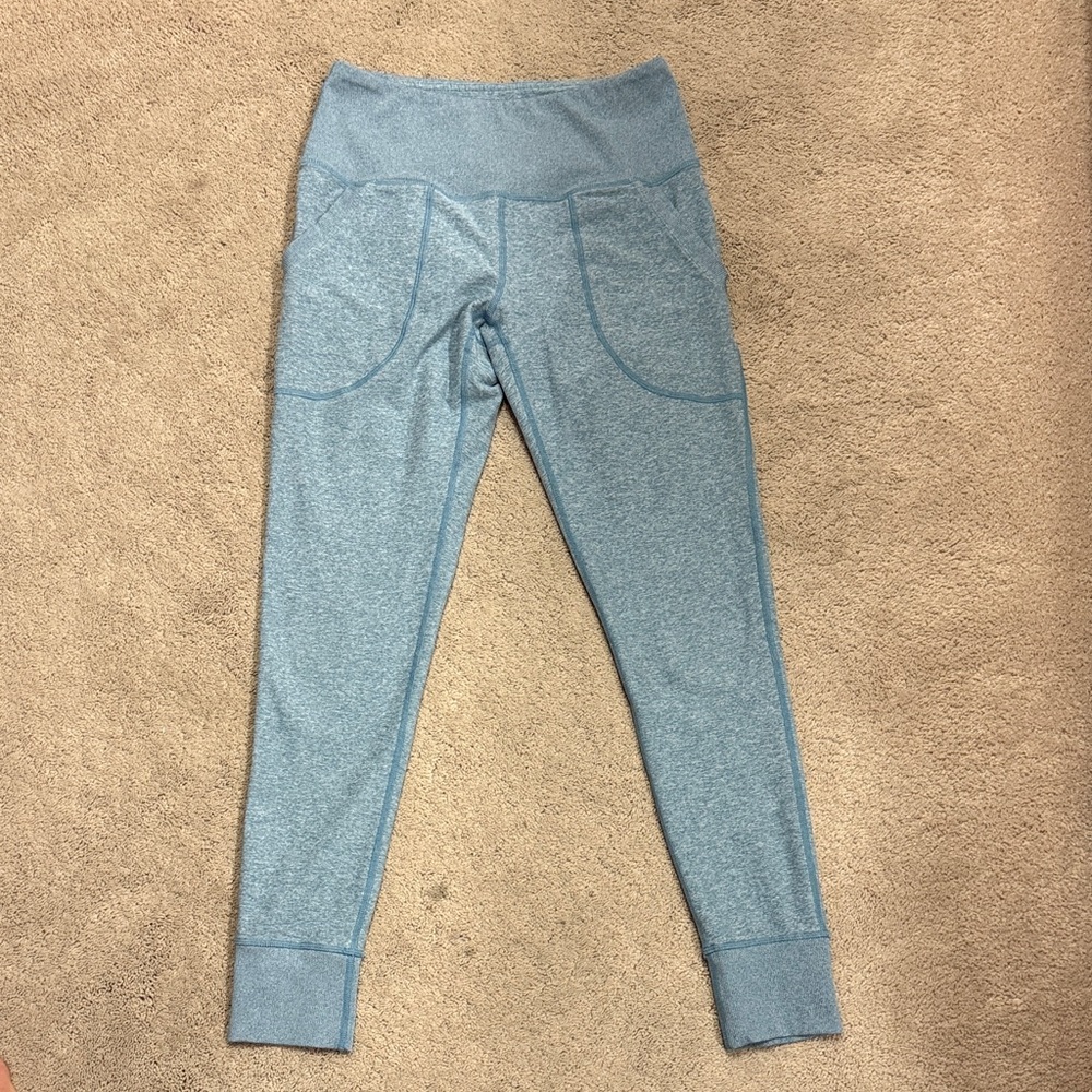 Zella- leggings.
